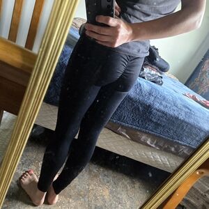 Scrunch-Butt Black Leggings